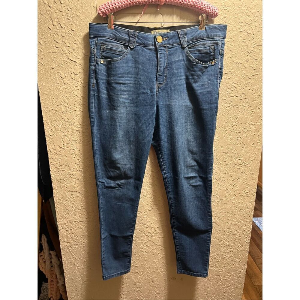 Democracy Ab Solution Blue Jeans Woman’s Size 16 Flaws-Marks-Stains